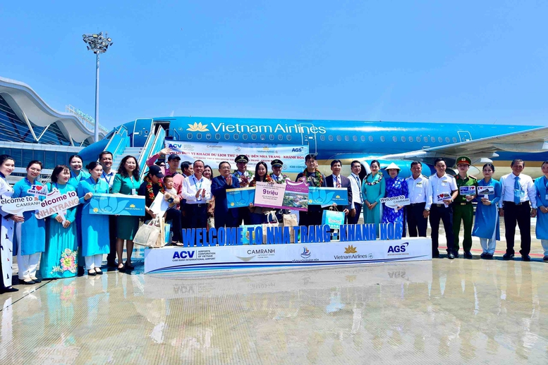 Vietnam Airlines mang đến chuyến bay an toàn, dịch vụ chuyên nghiệp đến Khánh Hòa
